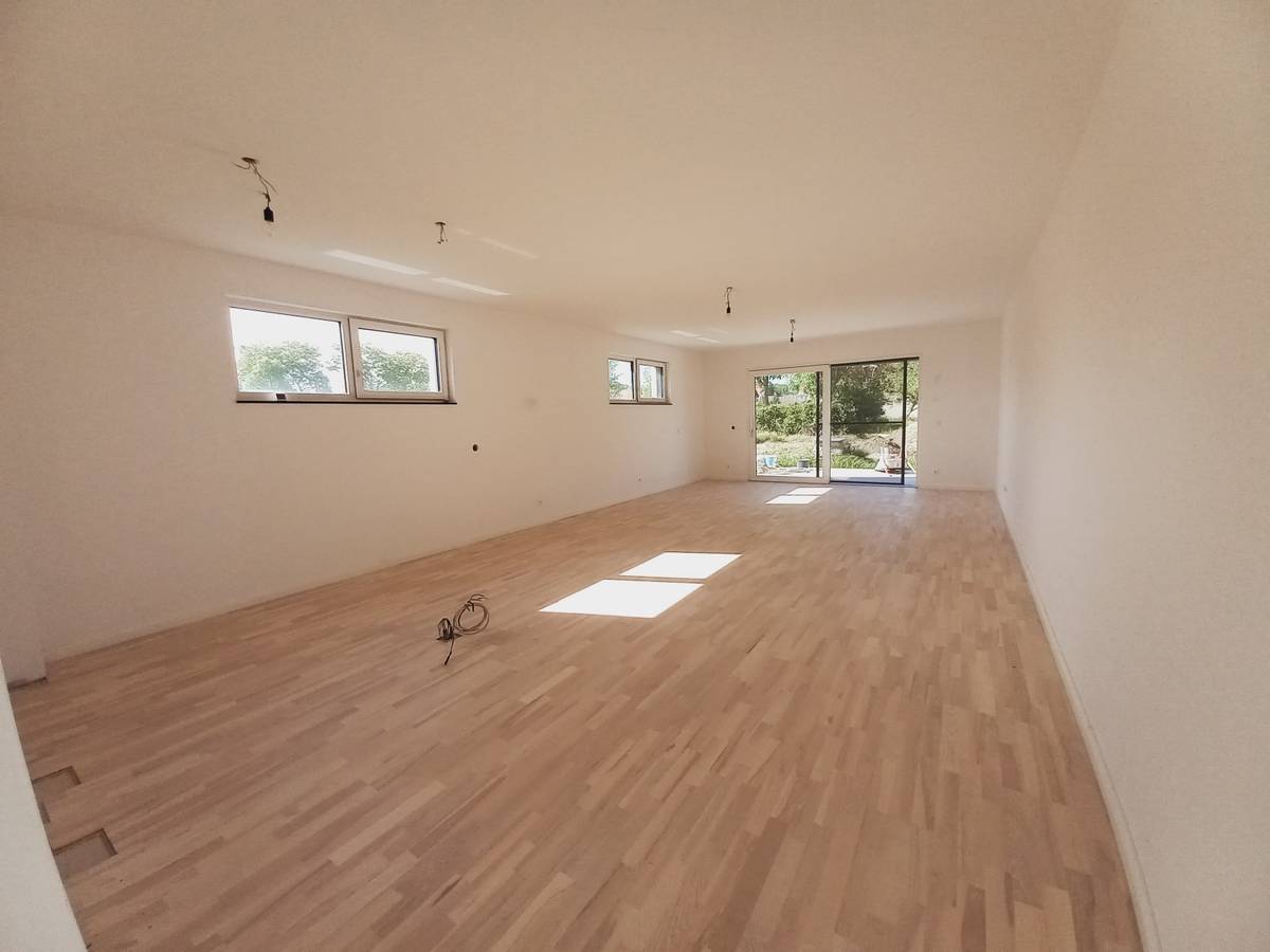 familienfreundliche, moderne Doppelhaushälfte mit großen Garten (VERKAUFT!) - Ansicht 3