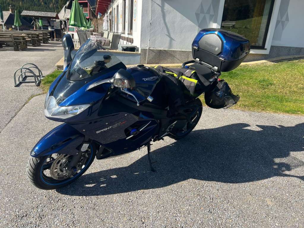 Triumph Sprint GT Tourer