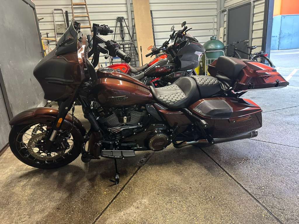 Harley-Davidson CVO Street Gilde CVO VVT 121 Tourer