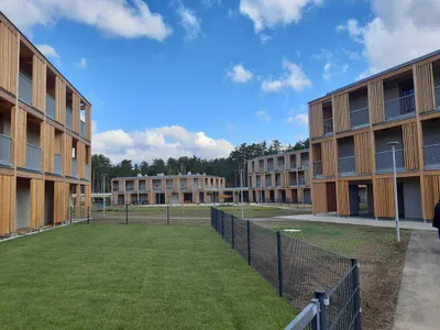 2-Zimmer-Wohnung mieten in Neunkirchen – 62 m², € 817 – Bild 4 von 5
