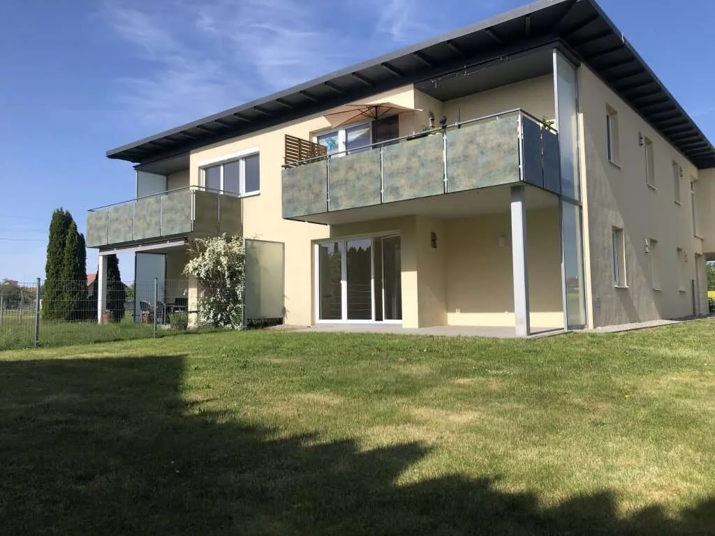 3-Zimmer-Wohnung mit sehr großem Eigengarten, Mühlheim am Inn