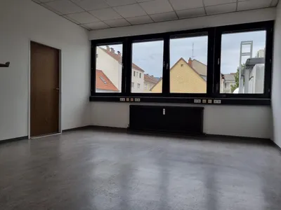 5-Zimmer-Gewerbeimmobilie mieten in Steyr – 195 m², € 915 – Bild 6 von 11