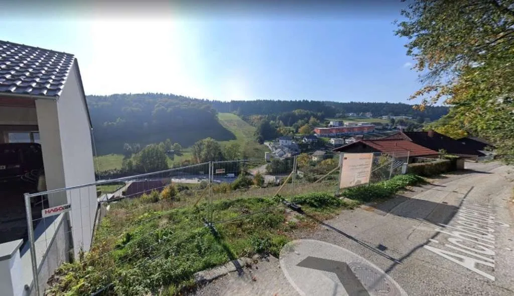 Baugrundstück in Lichtenberg: Ihr Traum-Eigenheim auf 708 m² für 229.000 EUR! - Ansicht 3