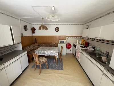 7-Zimmer-Haus kaufen in Bruck an der Leitha – 230 m², € 250.000 – Bild 6 von 17