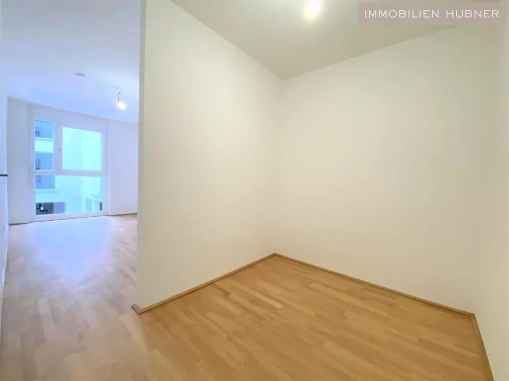 Koloniestraße! Top modern und mega-toller Grundriss mit großem Balkon (Top 4-5) – pohled 3