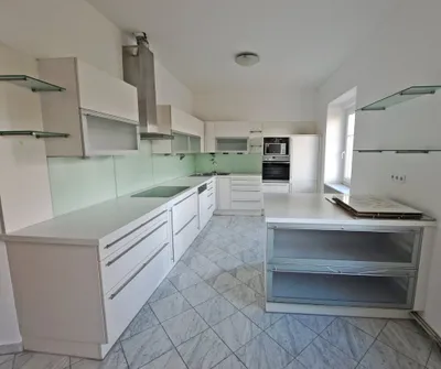 8-Zimmer-Wohnung kaufen in Baden – 354,82 m², € 930.000 – Bild 28 von 50