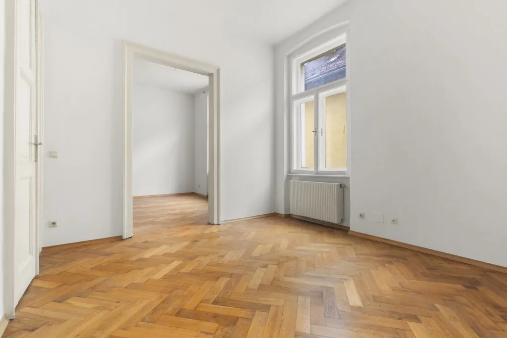 Altbaubüro mit Charakter & Blick auf die Klagenfurter Fußgängerzone - 146 m² - Ansicht 3
