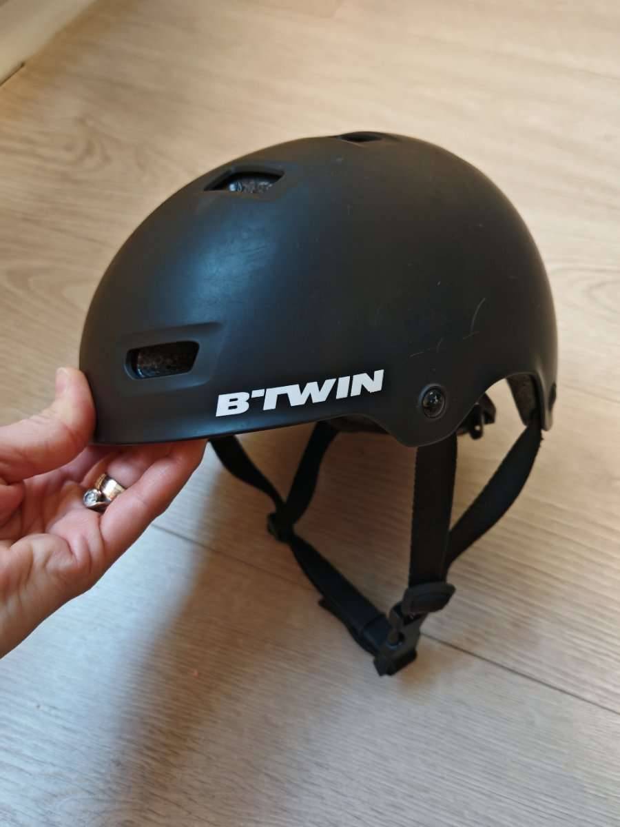 Decathlon Fahrrad Helm, Gr. XS (48-52),  7,- (1220 Wien) - willhaben