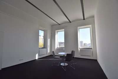 4-Zimmer-Gewerbeimmobilie mieten in Linz – 134 m², € 2.031 – Bild 3 von 14