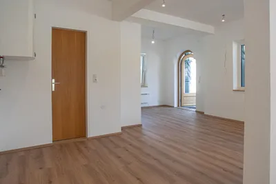 3-Zimmer-Gewerbeimmobilie mieten in Kitzbühel – 80 m², € 1.000 – Bild 4 von 10