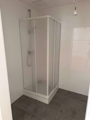 1-Zimmer-Gewerbeimmobilie mieten in Tulln – 42 m², € 582 – Bild 8 von 16