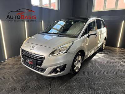 Peugeot 5008 1,2 PureTech 1.Besitz/Panorama/SHZ/PDC/Tem...