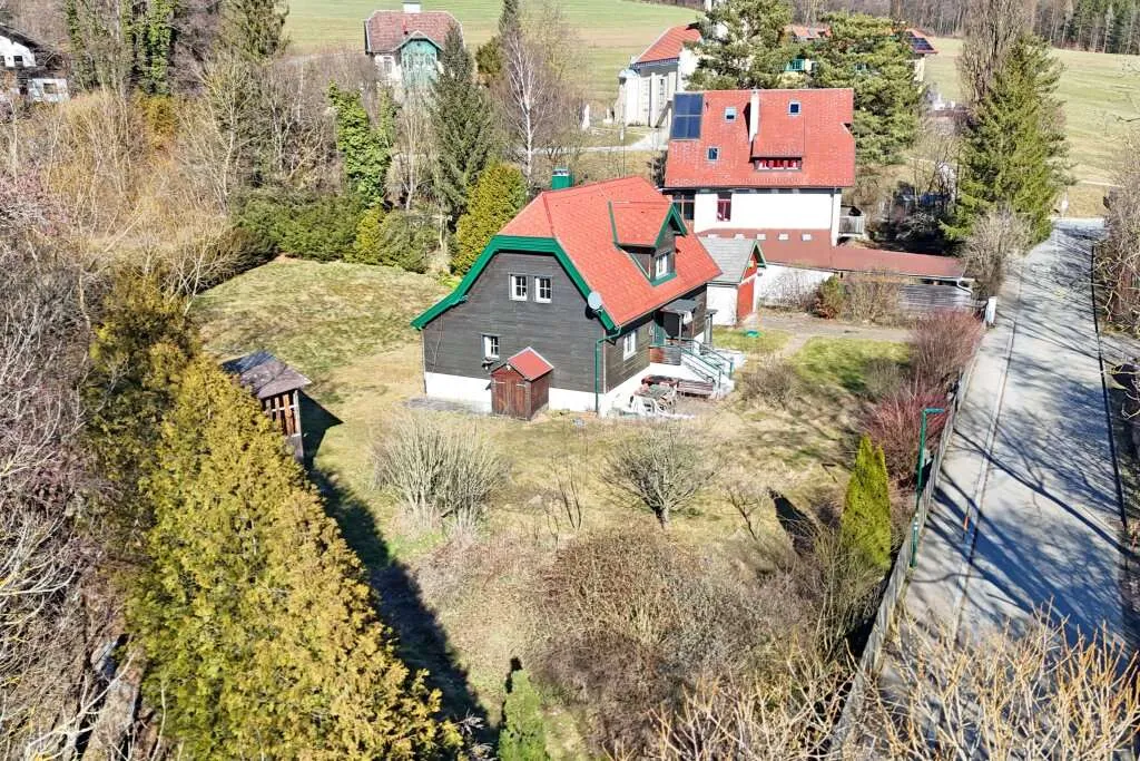 Einfamilienhaus mit Renovierungsbedarf auf teilbarem Grund in idyllischer Grünlage im Irenental - Widok 2