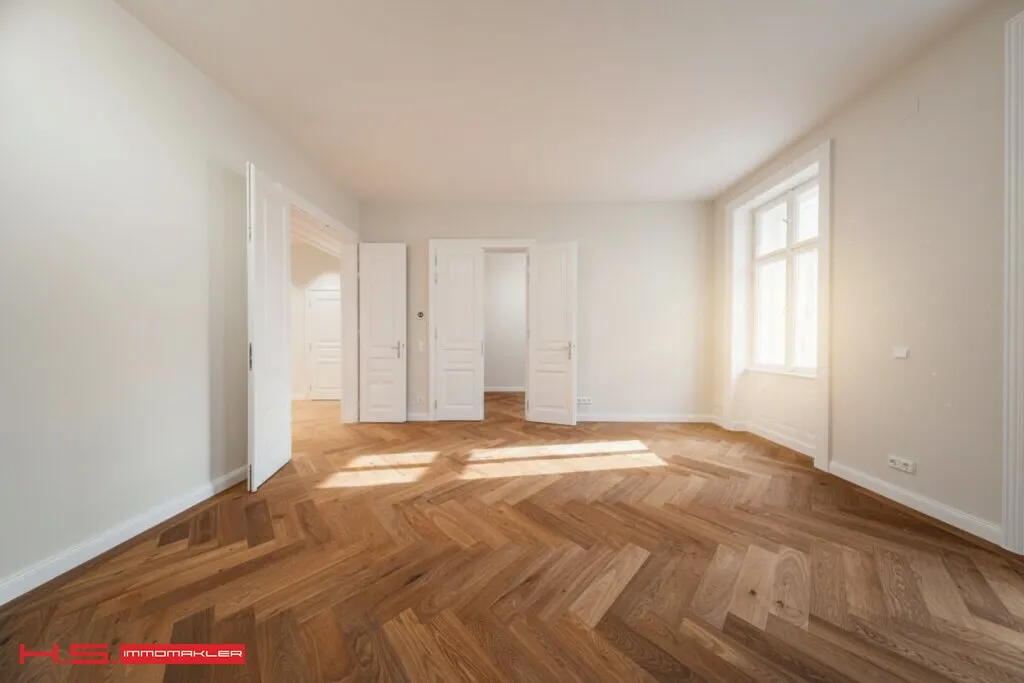 ZUM NEUEN PREIS - ERSTBEZUG - HIGH END STANDARD - 4 ZIMMER (!) - 2 BÄDER - 2 WC - RENOVIERTES STILJUWEL - Ansicht 3