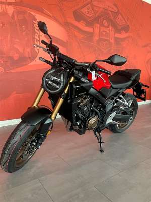 Honda CB 650R LAGERND - A2 Führerschein möglich.
