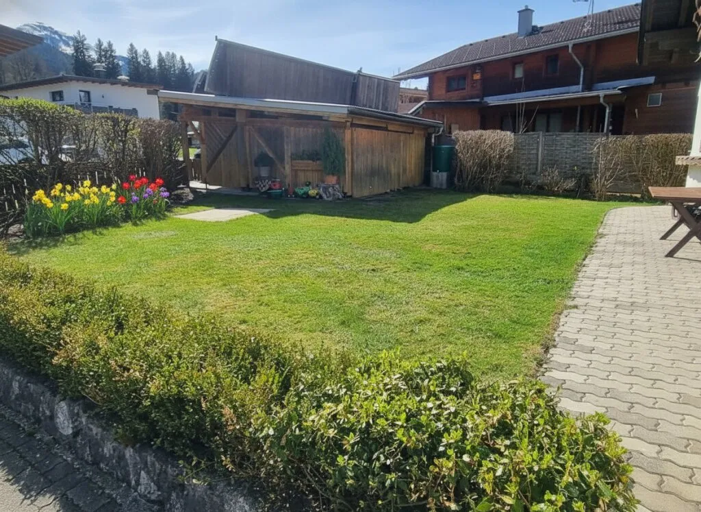 Gepflegtes leistbares Familienhaus mit seitlichem Kaiserblick - Ansicht 2