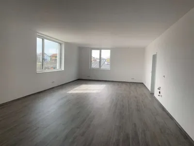 Gewerbeimmobilie mieten in Vöcklabruck – 174 m², € 2.275 – Bild 10 von 23