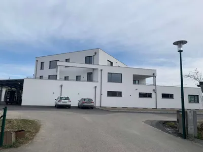 Gewerbeimmobilie mieten in Vöcklabruck – 174 m², € 2.275 – Bild 6 von 23