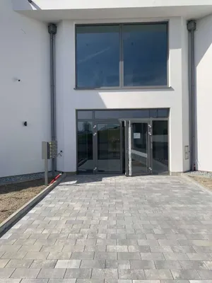 Gewerbeimmobilie mieten in Vöcklabruck – 174 m², € 2.275 – Bild 8 von 23