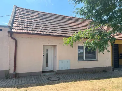 4-Zimmer-Haus kaufen in Neusiedl am See – 90 m², € 300.000 – Bild 1 von 29