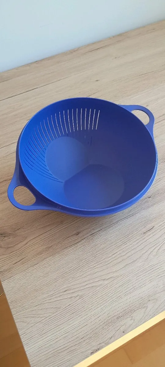 Tupperware Sieb, € 15,- (8330 Feldbach)