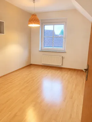 4-Zimmer-Wohnung mieten in Amstetten – 98 m², € 1.250 – Bild 5 von 13