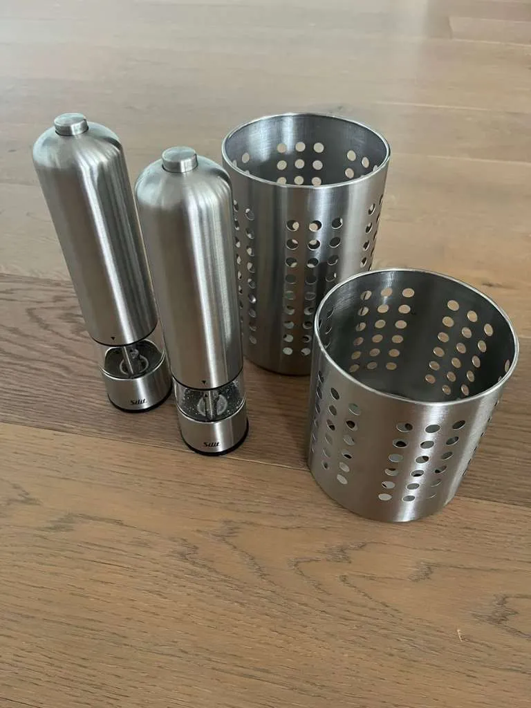 Silit elektrische Salz + Pfeffer Mühle und 2 Ikea ORDNING, € 17,- (5020 Salzburg)