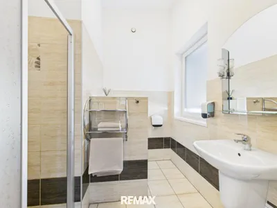 11-Zimmer-Gewerbeimmobilie kaufen in Neusiedl am See – 391 m², € 1.115.000 – Bild 15 von 37