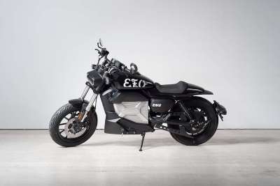 E.F.O E.F.O EM 8 schwarz 120 km/h