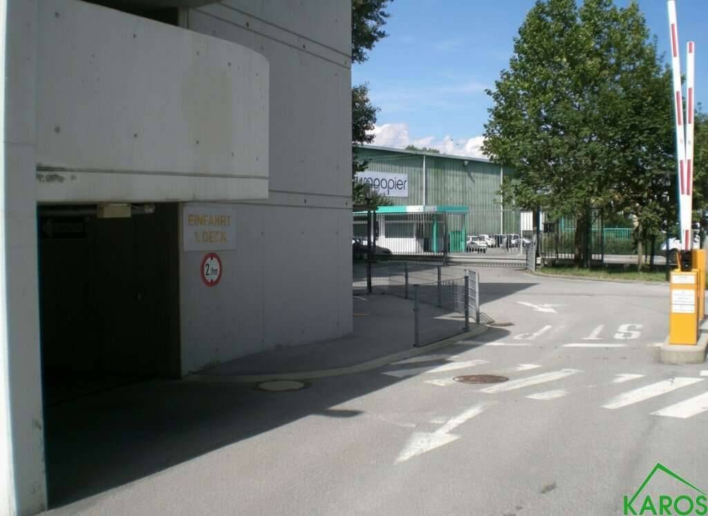 GARAGENPLÄTZE DIREKT AN DER ABFAHRT STREBERSDORF (A22) - Ansicht 2