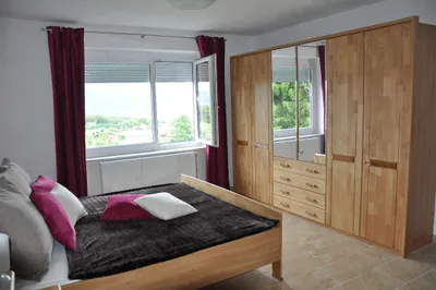 5-Zimmer-Wohnung mieten in Gmunden – 100 m², € 850 – Bild 5 von 5
