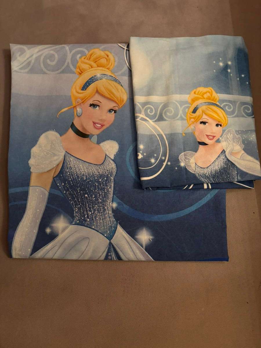 Neuwertige Elsa Bettwäsche