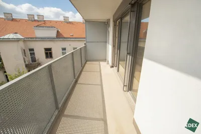 Schöne 3-Zimmer Wohnung mit Loggia nahe Denglerpark – Bild 2