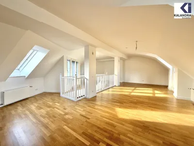 360 TOUR // DACHGESCHOSS-WOHNUNG nahe BURGTHEATER – Bild 3