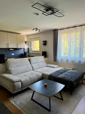 2-Zimmer-Wohnung mieten in Neunkirchen – 57 m², € 682 – Bild 2 von 14
