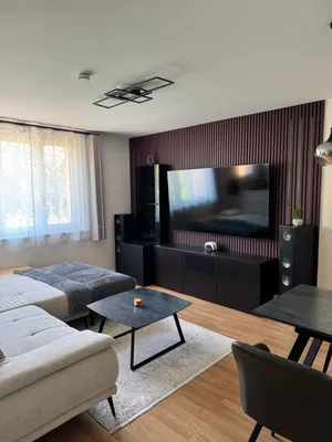 2-Zimmer-Wohnung mieten in Neunkirchen – 57 m², € 682 – Bild 1 von 14