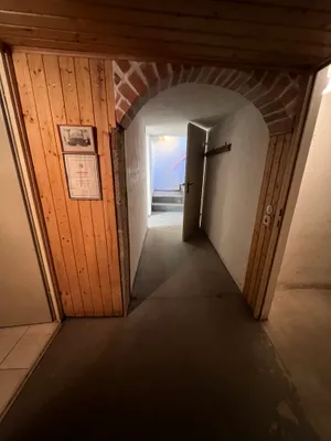 6-Zimmer-Gewerbeimmobilie kaufen in Hollabrunn – 196 m², € 329.000 – Bild 51 von 59