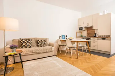 Satzberggasse 16, 1BD, Elevator
