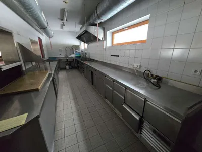 11-Zimmer-Gewerbeimmobilie mieten in Bruck-Mürzzuschlag – 720 m² – Bild 5 von 9