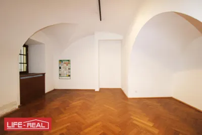 Gewerbeimmobilie mieten in Ried im Innkreis – 180 m², € 2.400 – Bild 8 von 13