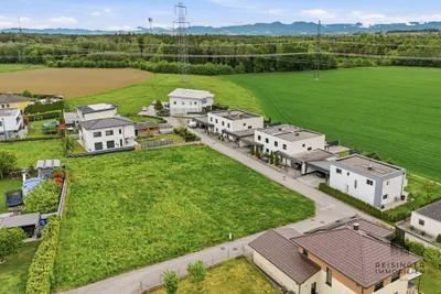 Grundstück kaufen in Wels-Land – 768 m², € 268.800 – Bild 2 von 3