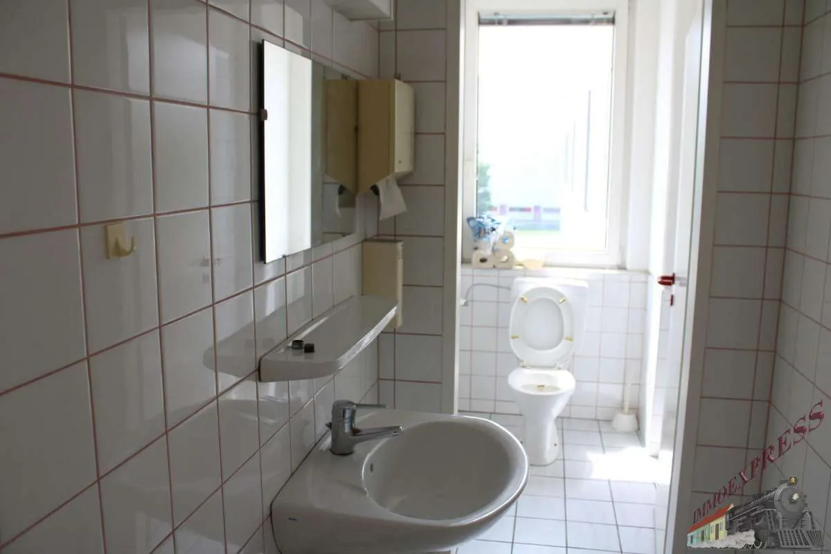Modernes Büro mit 34 m² - EUR10,00/m² - sofort verfügbar! - View 3