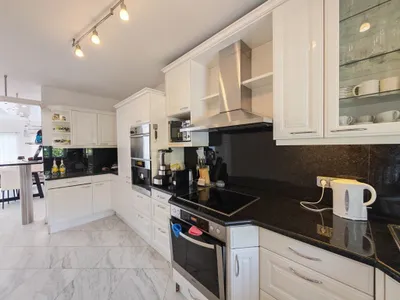 5-Zimmer-Wohnung mieten in Wien – 230 m², € 2.242 – Bild 4 von 14