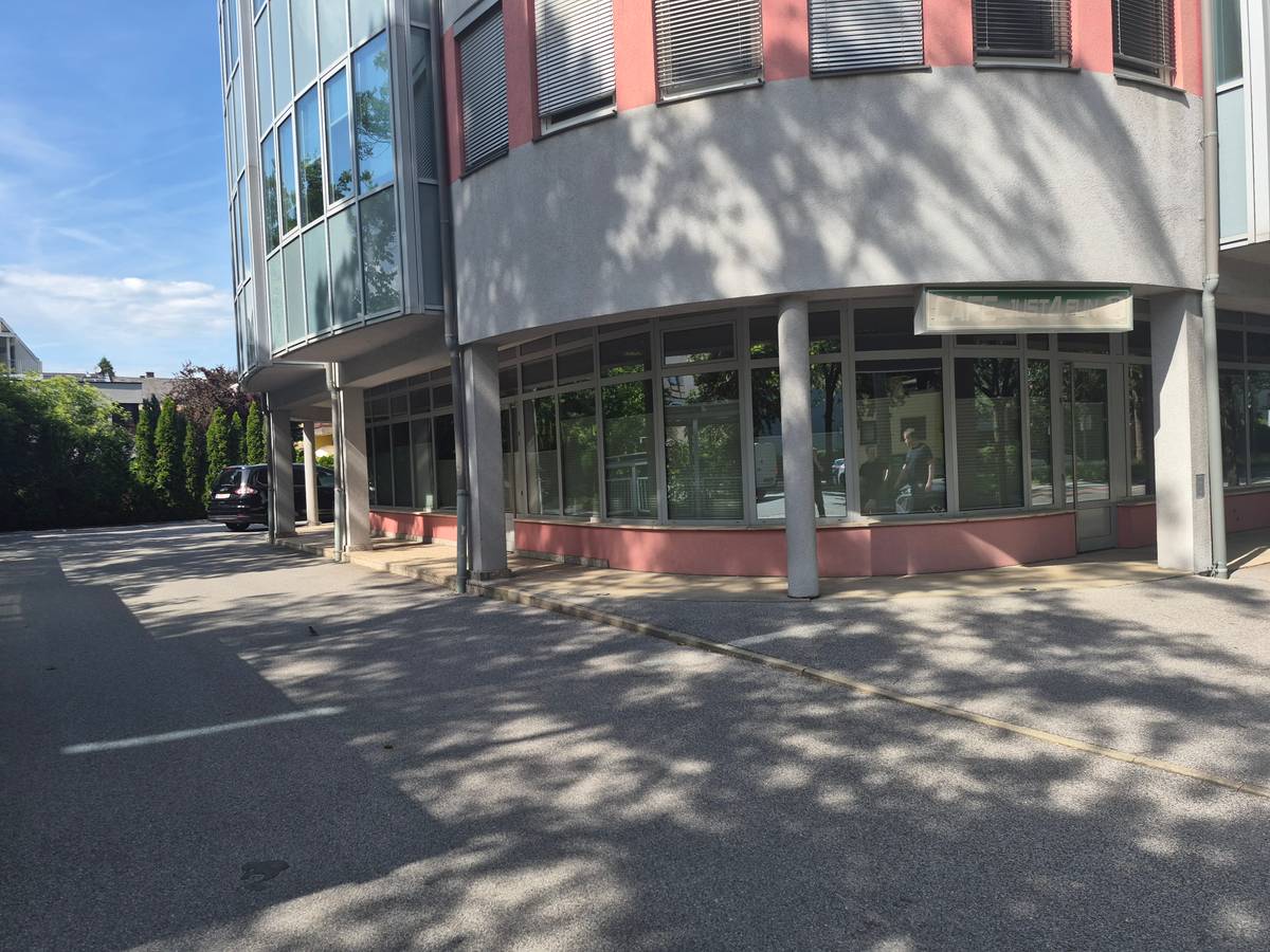 Räumlichkeiten für Café oder Büro zu vermieten, Klagenfurt