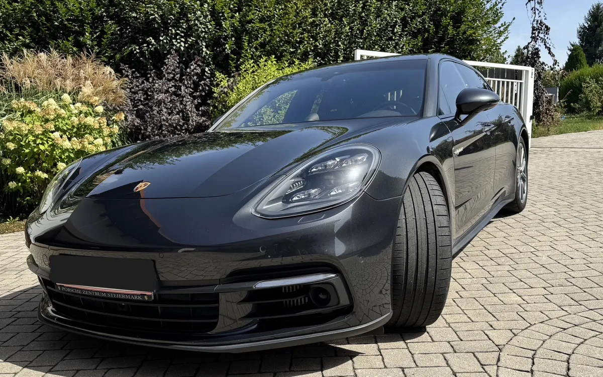 Porsche Panamera