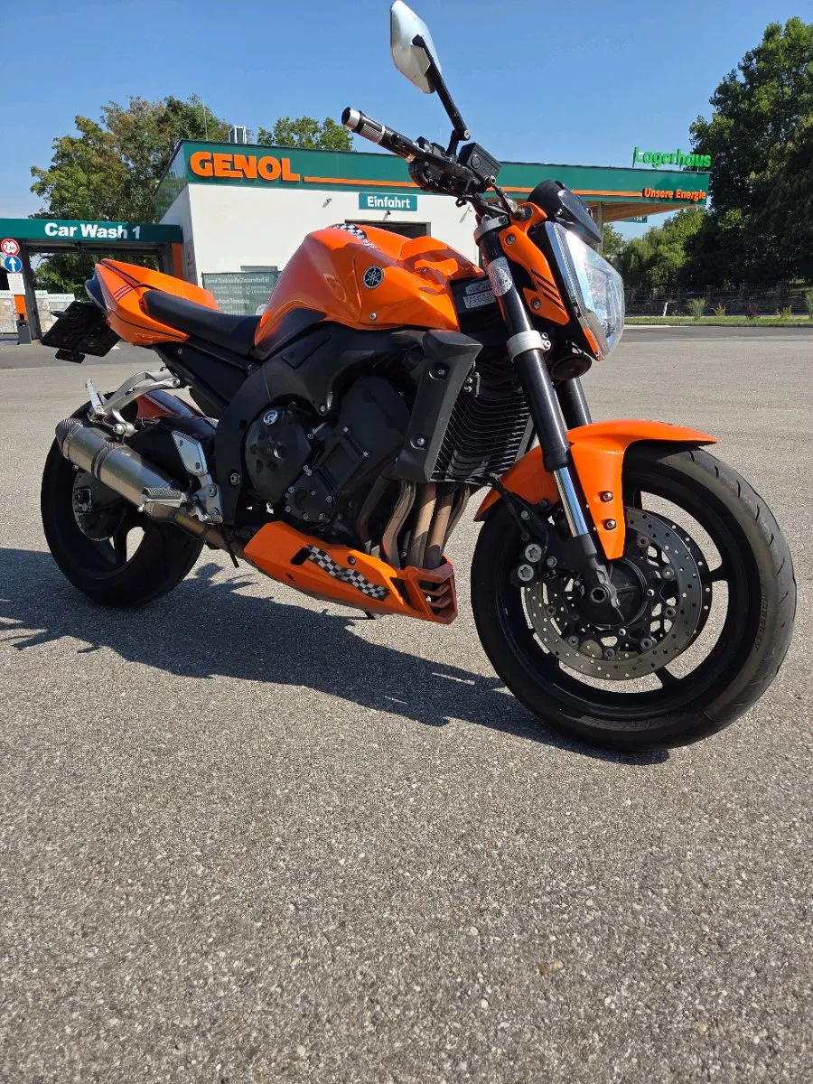 Yamaha FZ 1