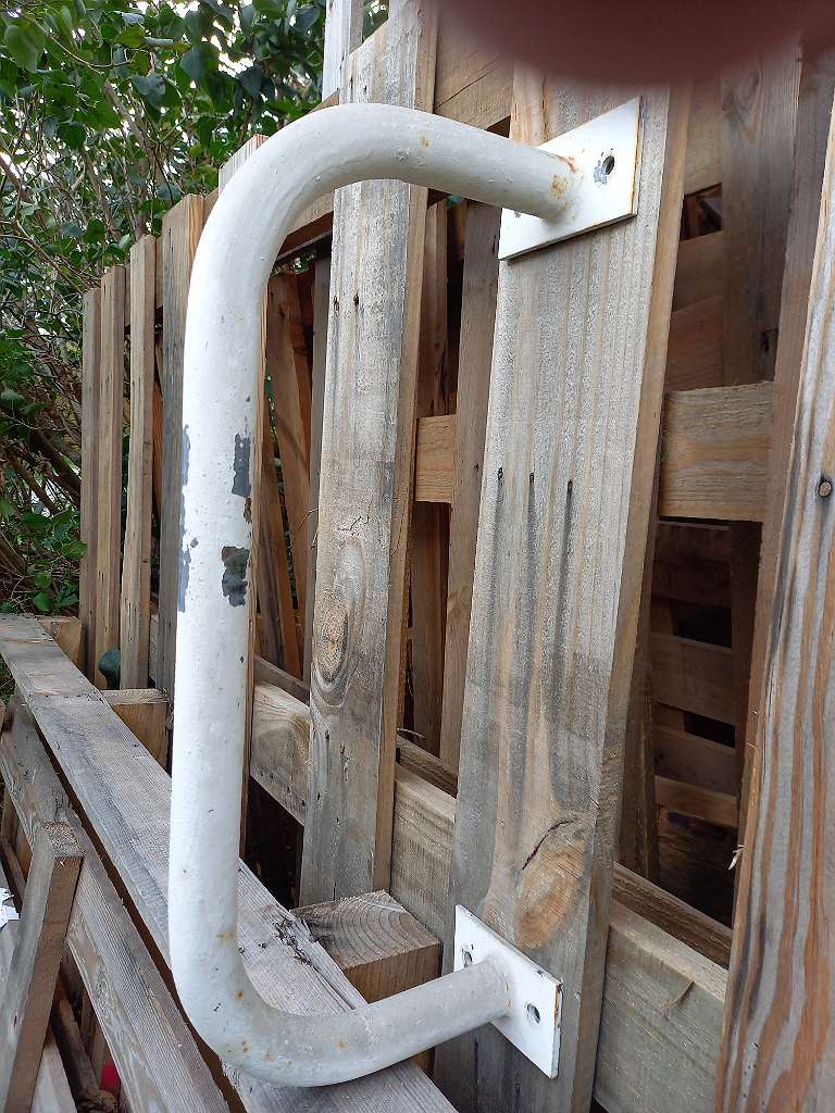 Wandhalterung SAT Schüssel (ohne SAT-Schüssel)