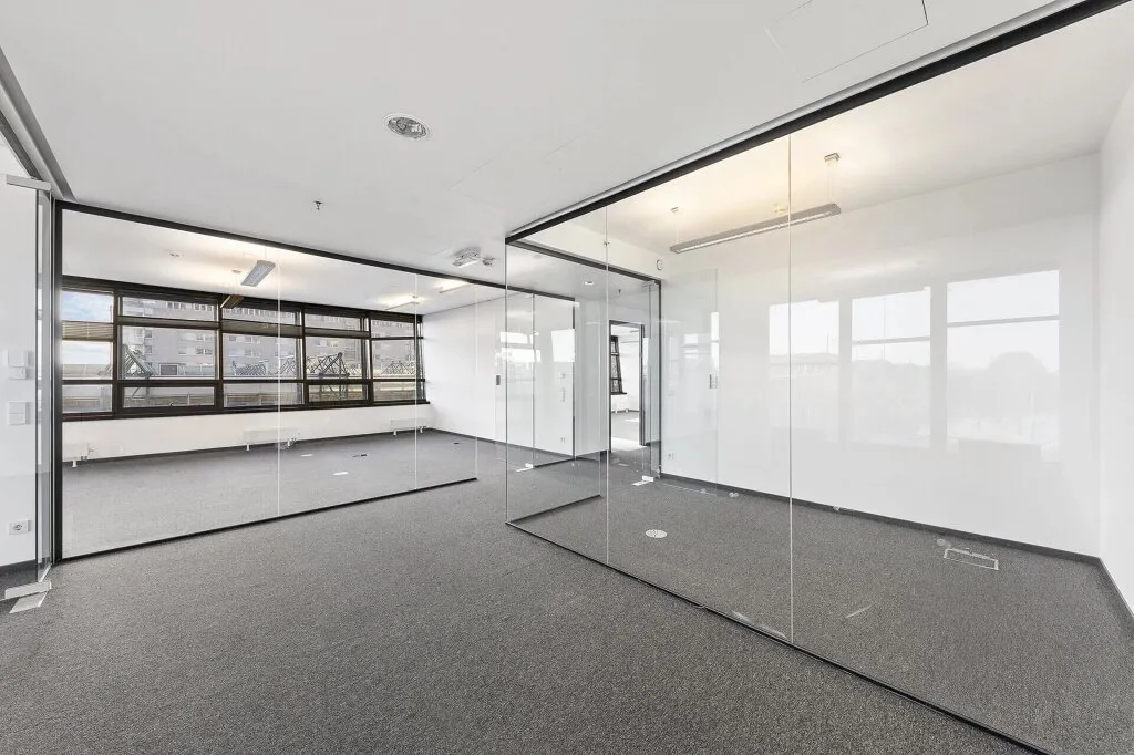 Shop Ecke Stromstraße/Wehlistraße mit viel Glasfront - Ansicht 3