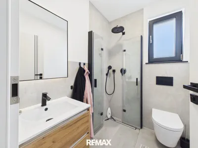 7-Zimmer-Gewerbeimmobilie kaufen in Bruck an der Leitha – 229,3 m², € 899.000 – Bild 14 von 34