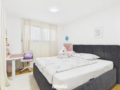 7-Zimmer-Gewerbeimmobilie kaufen in Bruck an der Leitha – 229,3 m², € 899.000 – Bild 15 von 34